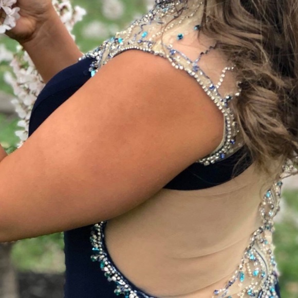 Madison James Prom Dress - Picture 5 of 6